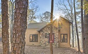 Tudor-Style Broken Bow Cottage With Hot Tub And Decks!