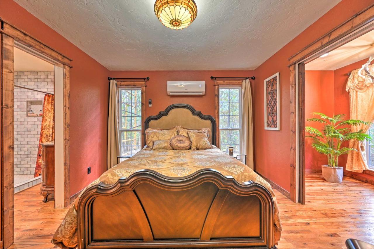 Tudor-Style Broken Bow Cottage With Hot Tub And Decks! Stephens Gap Exterior photo