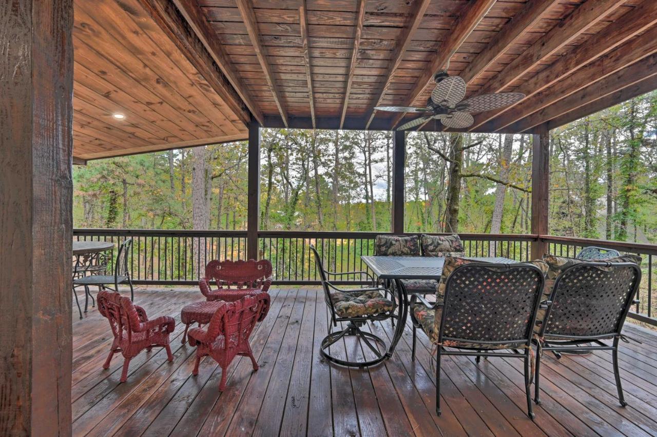 Tudor-Style Broken Bow Cottage With Hot Tub And Decks! Stephens Gap Exterior photo