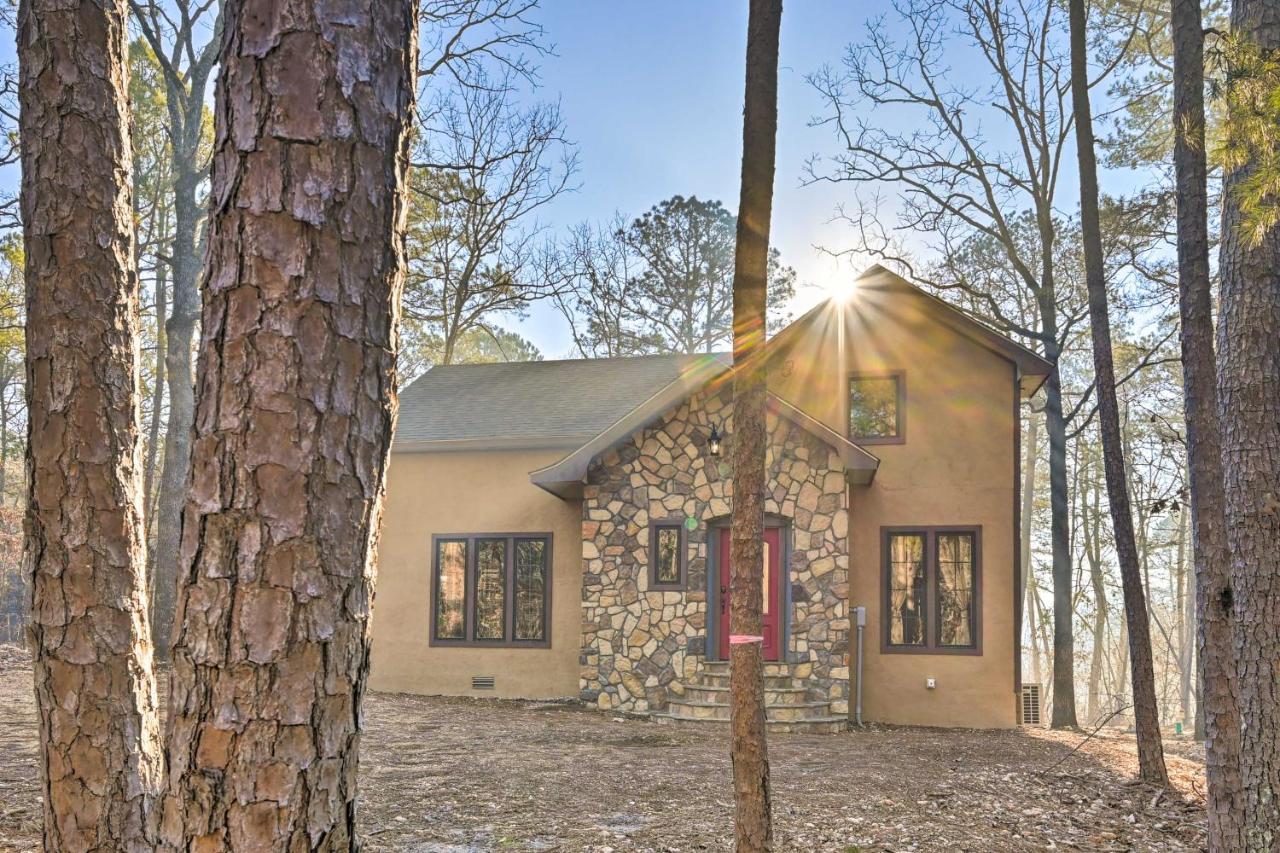 Tudor-Style Broken Bow Cottage With Hot Tub And Decks! Stephens Gap Exterior photo