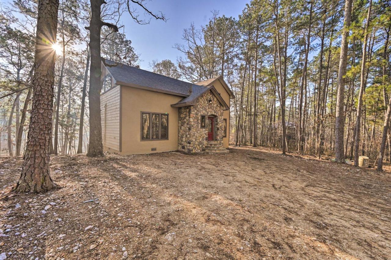 Tudor-Style Broken Bow Cottage With Hot Tub And Decks! Stephens Gap Exterior photo