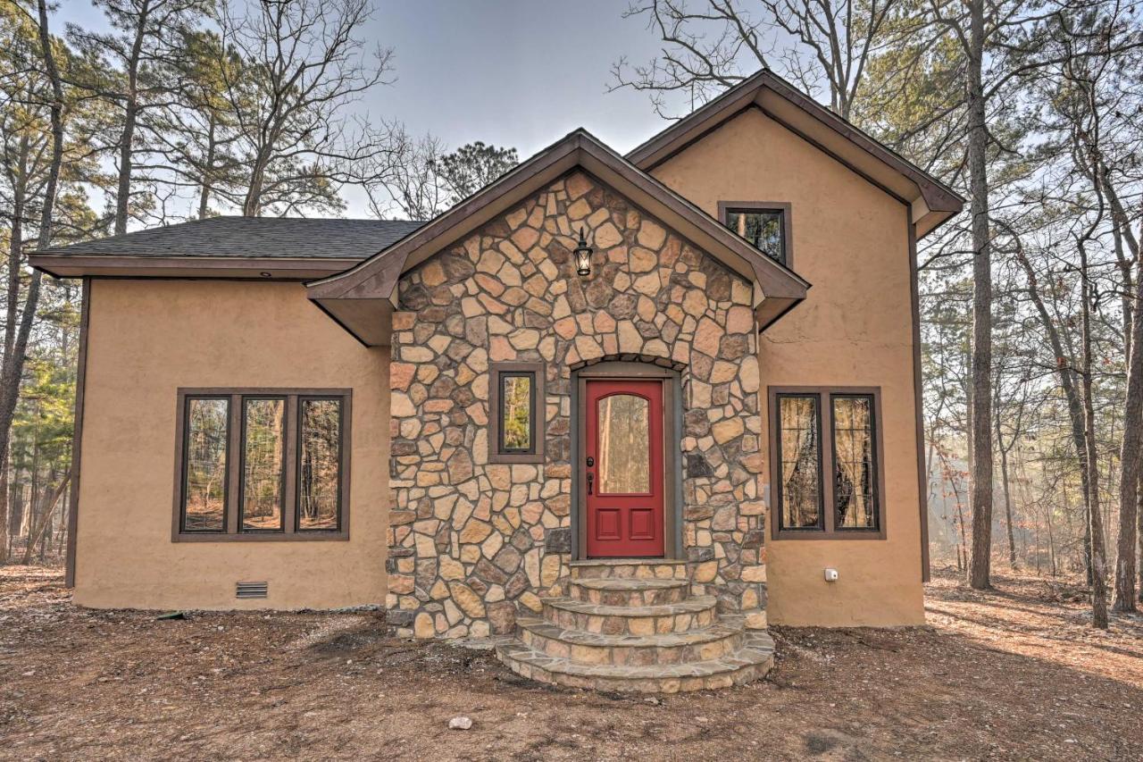 Tudor-Style Broken Bow Cottage With Hot Tub And Decks! Stephens Gap Exterior photo